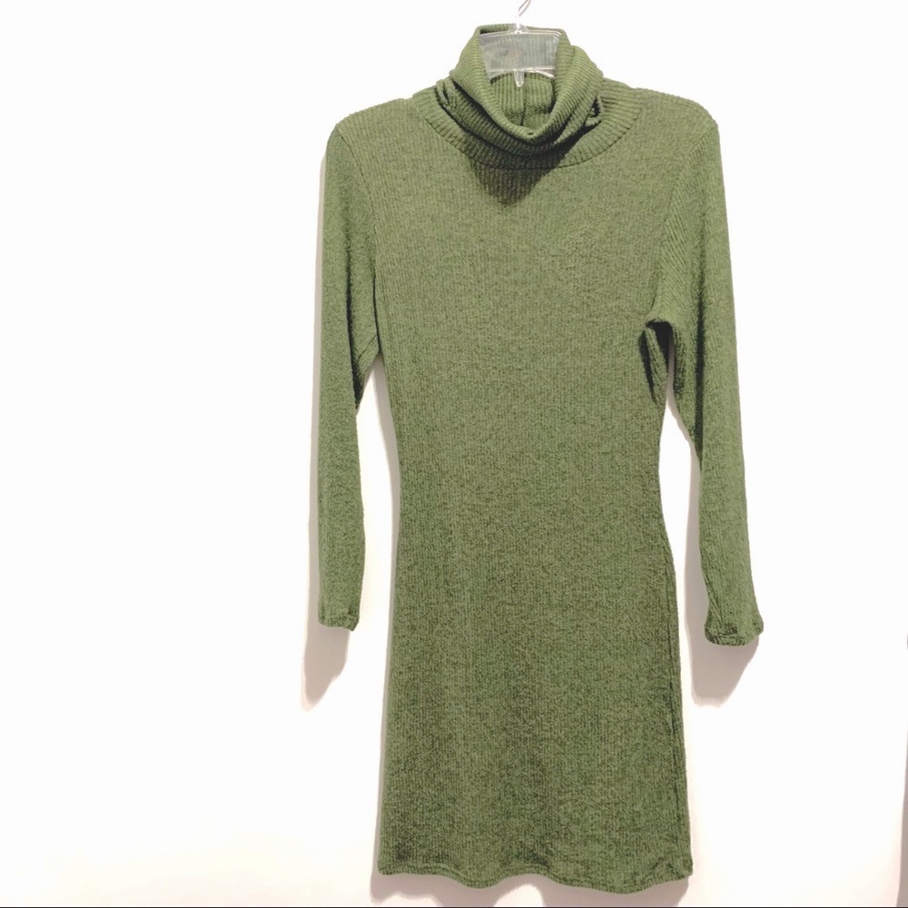 🆕 Ruby & Lace Self Gaiter Ribbed Tunic - Picture 2 of 10